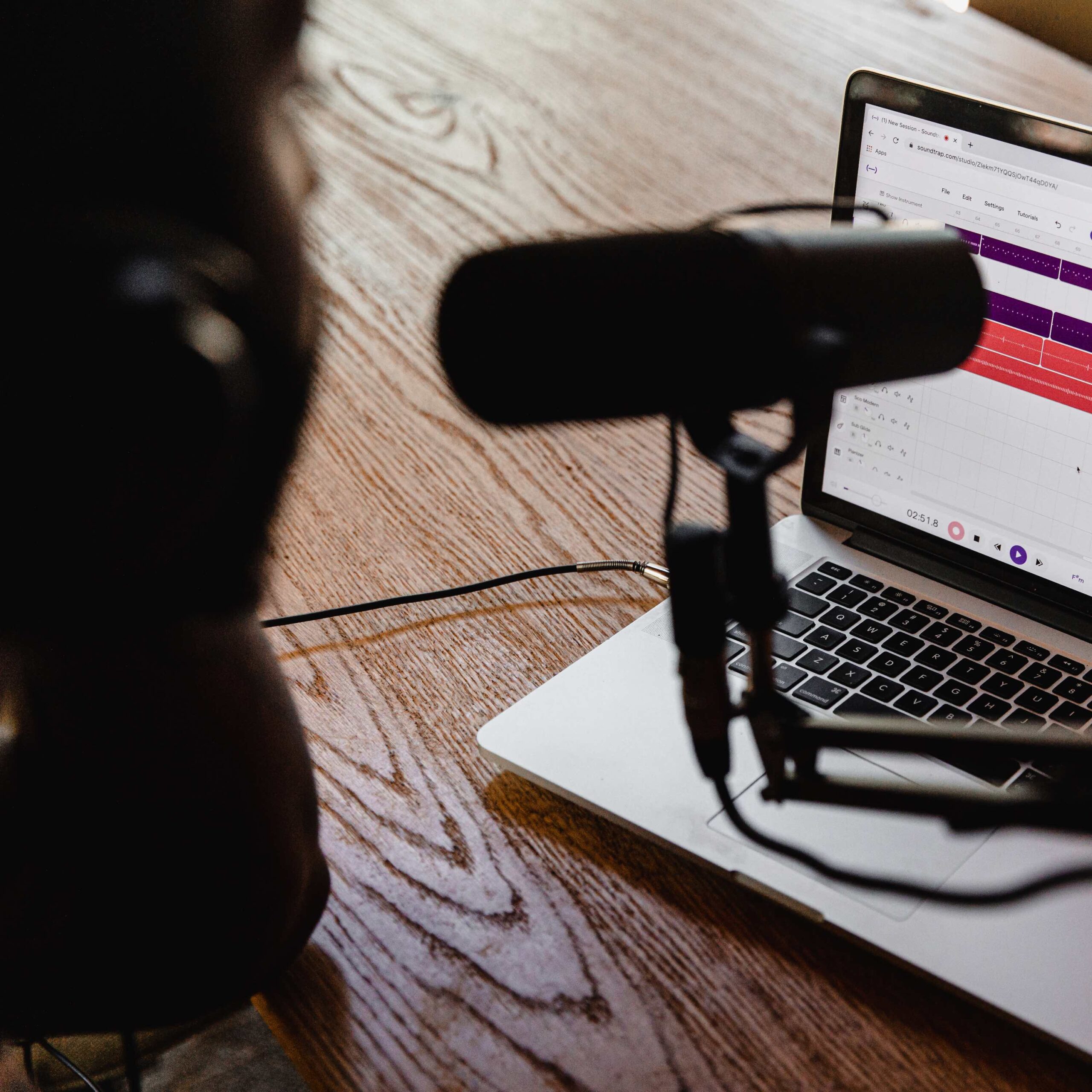 Get the best sound when you record a podcast remotely.